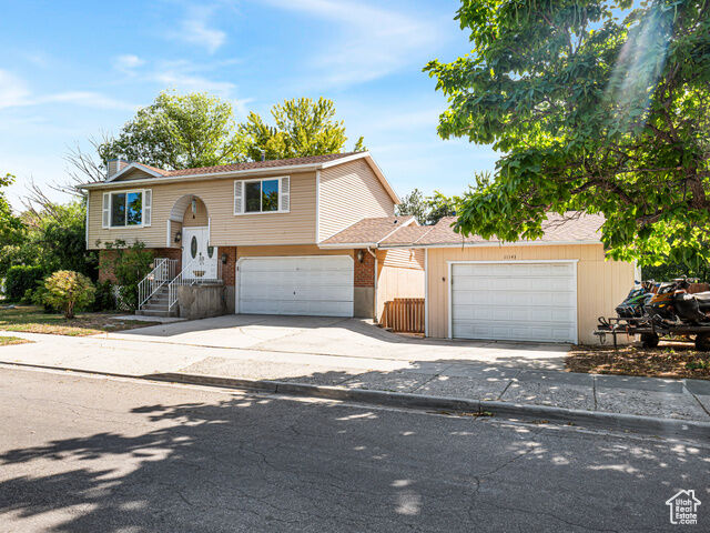 11143 S Sandy Dunes Dr S  Sandy UT 84094 photo