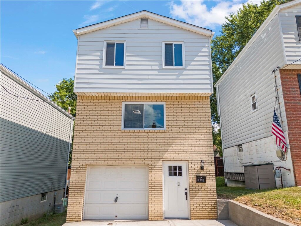 Property Photo:  526 Magazine St  PA 15106 