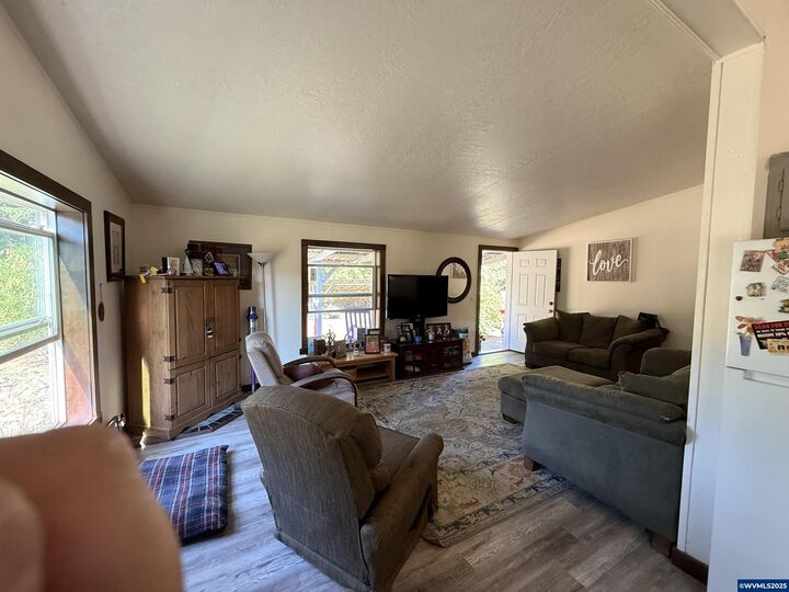 Property Photo: 27995 Andy Riggs Rd Rd OR 97347