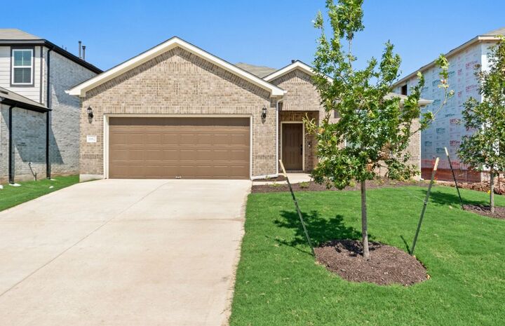 Property Photo:  16812 Catemaco Walk  TX 78653 