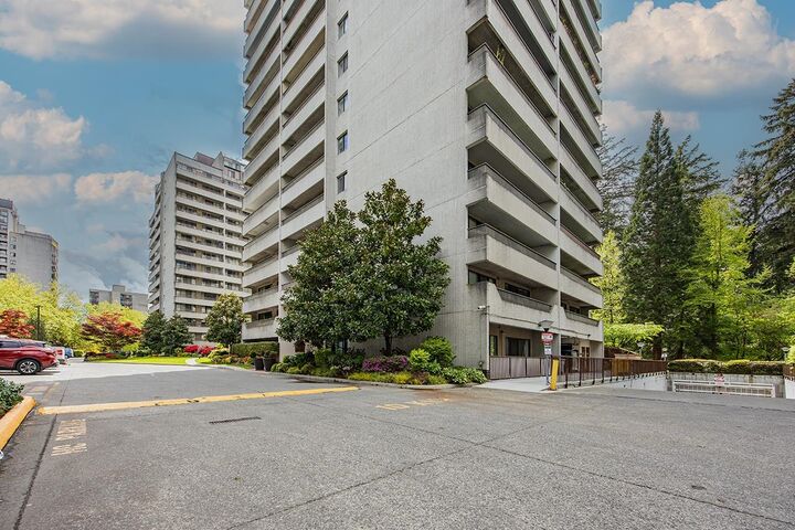 Property Photo:  4134 Maywood Street 603  BC V5H 4C9 