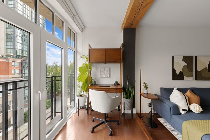 Property Photo:  1275 Hamilton Street 408  BC V6B 1E2 