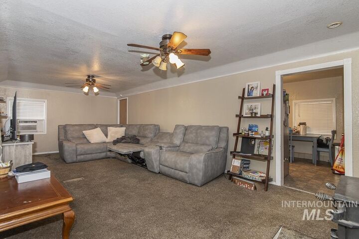 Property Photo:  308 S Almond St  ID 83686 