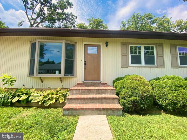 Property Photo:  1418 Mariner Drive  MD 21012 