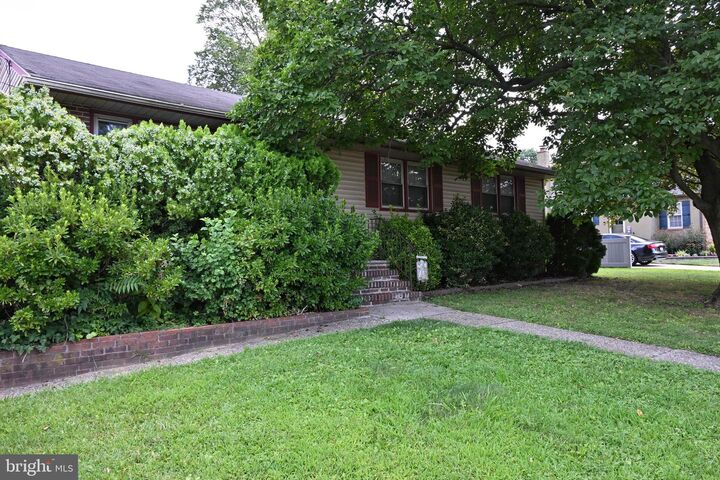 Property Photo:  323 Saint James Avenue  NJ 08002 