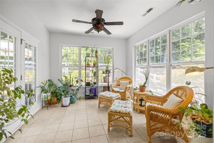 Property Photo: 1010 Downing Court NC 28079