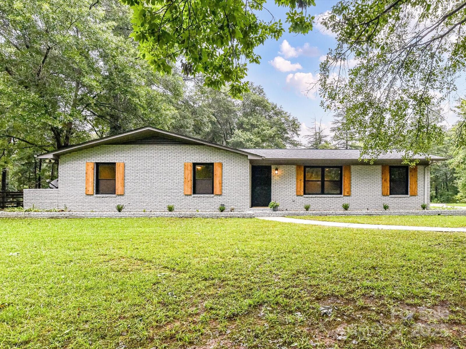 Property Photo:  209 Falcon Drive  NC 28025 