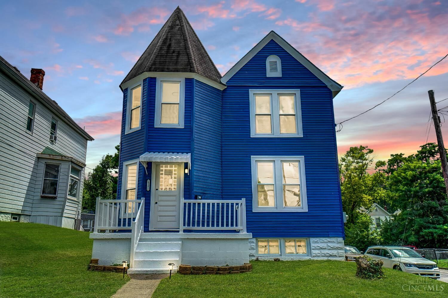 Property Photo: 1937 Maple Avenue OH 45212