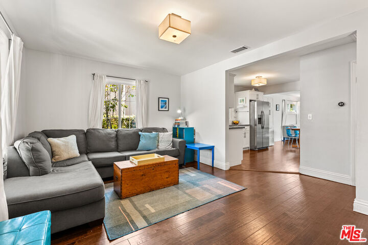 Property Photo:  8012 Kittyhawk Ave  CA 90045 