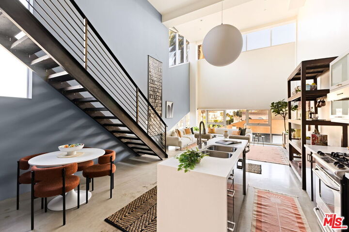 Property Photo: 803 Wilcox Ave CA 90038