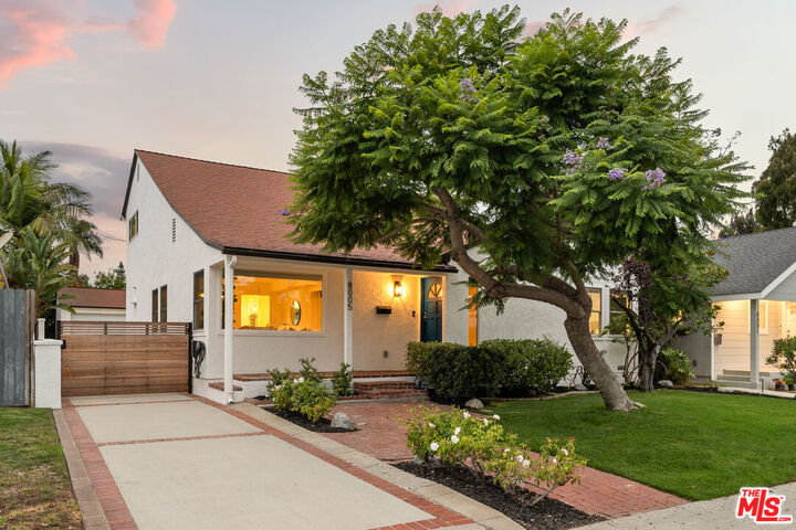 Property Photo:  8005 Georgetown Ave  CA 90045 