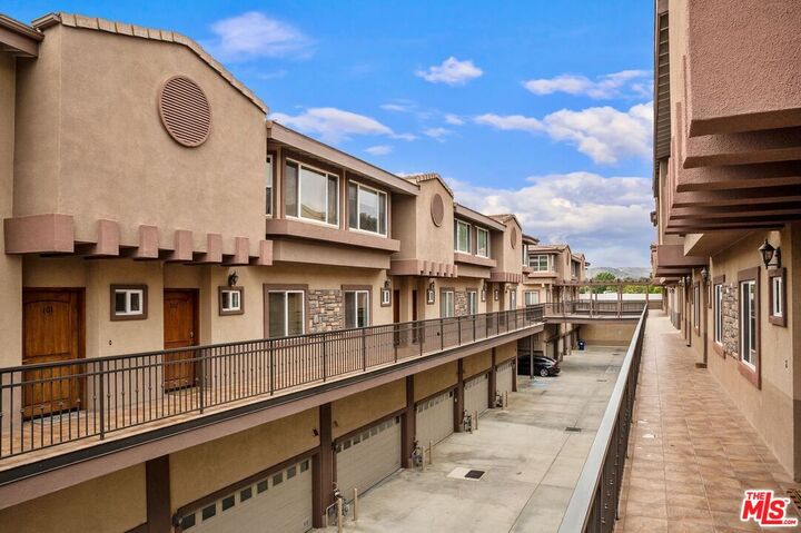 5241 Colodny Dr  Agoura Hills CA 91301 photo