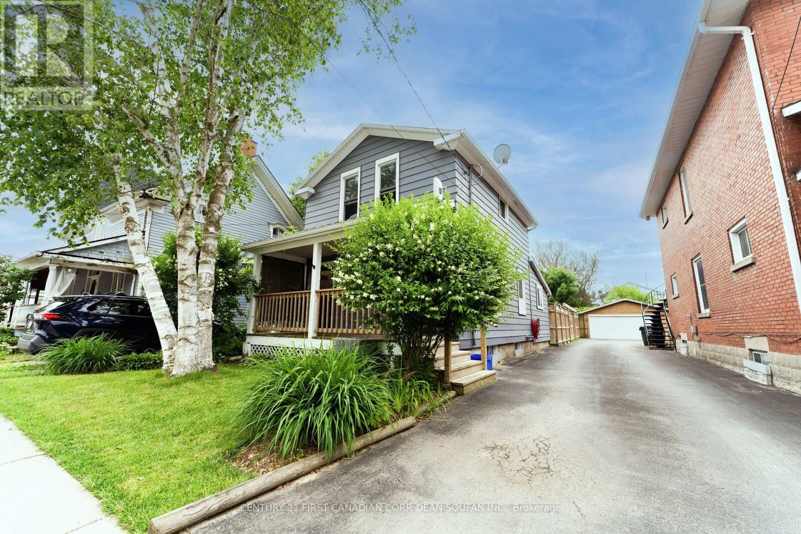 Property Photo:  326 Smith Street  ON N5L 1C6 