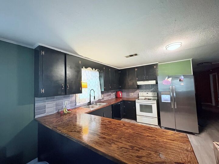 Property Photo: 705 Starr Pl GA 31015