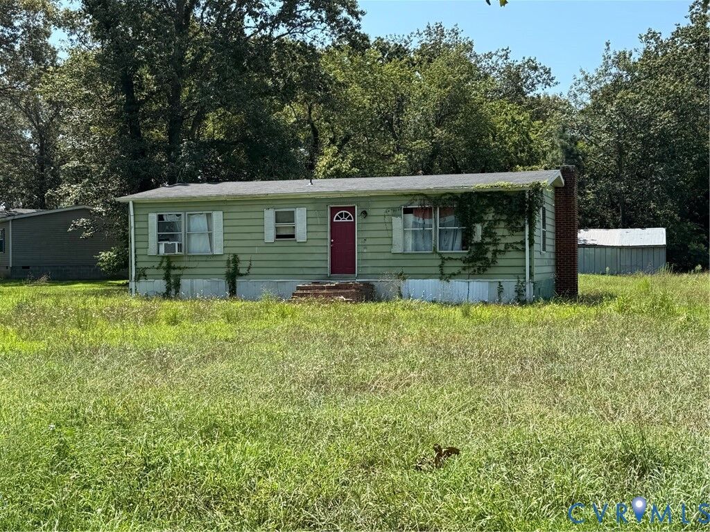 Property Photo:  207 Woods Creek Road  VA 23043 