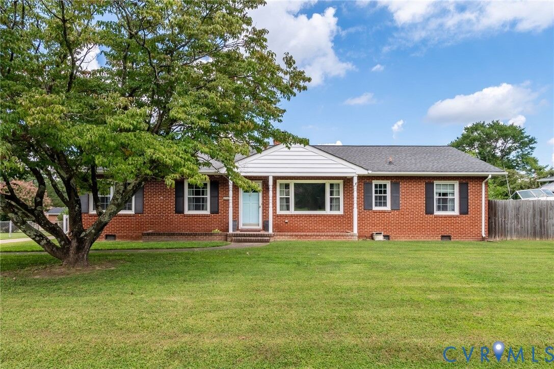 Property Photo:  7964 Arnoka Road  VA 23111 
