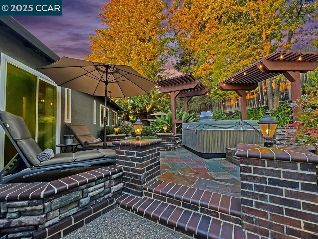 Property Photo:  14 Mt Eden Pl  CA 94517 