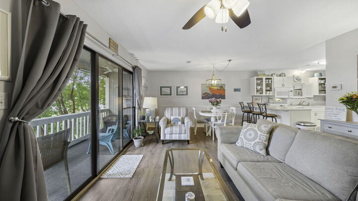 Property Photo:  3799 E County Highway 30A # F-3  FL 32459 