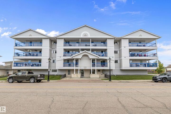 4812 51 Avenue 101  Stony Plain AB T7Z 1R2 photo