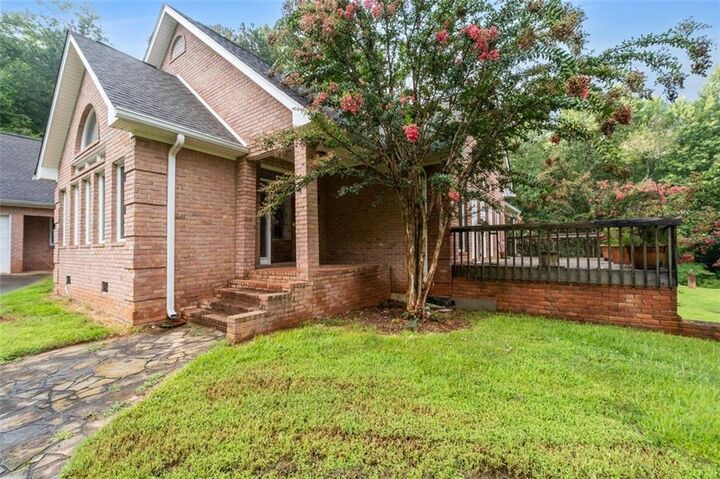 Property Photo: 146 Cantrell Road GA 30148