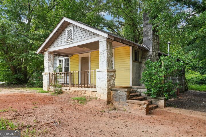 Property Photo:  2096 Fairburn Road SW  GA 30331 