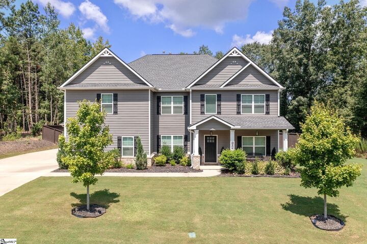 Property Photo:  104 Trollingwood Way  SC 29669 