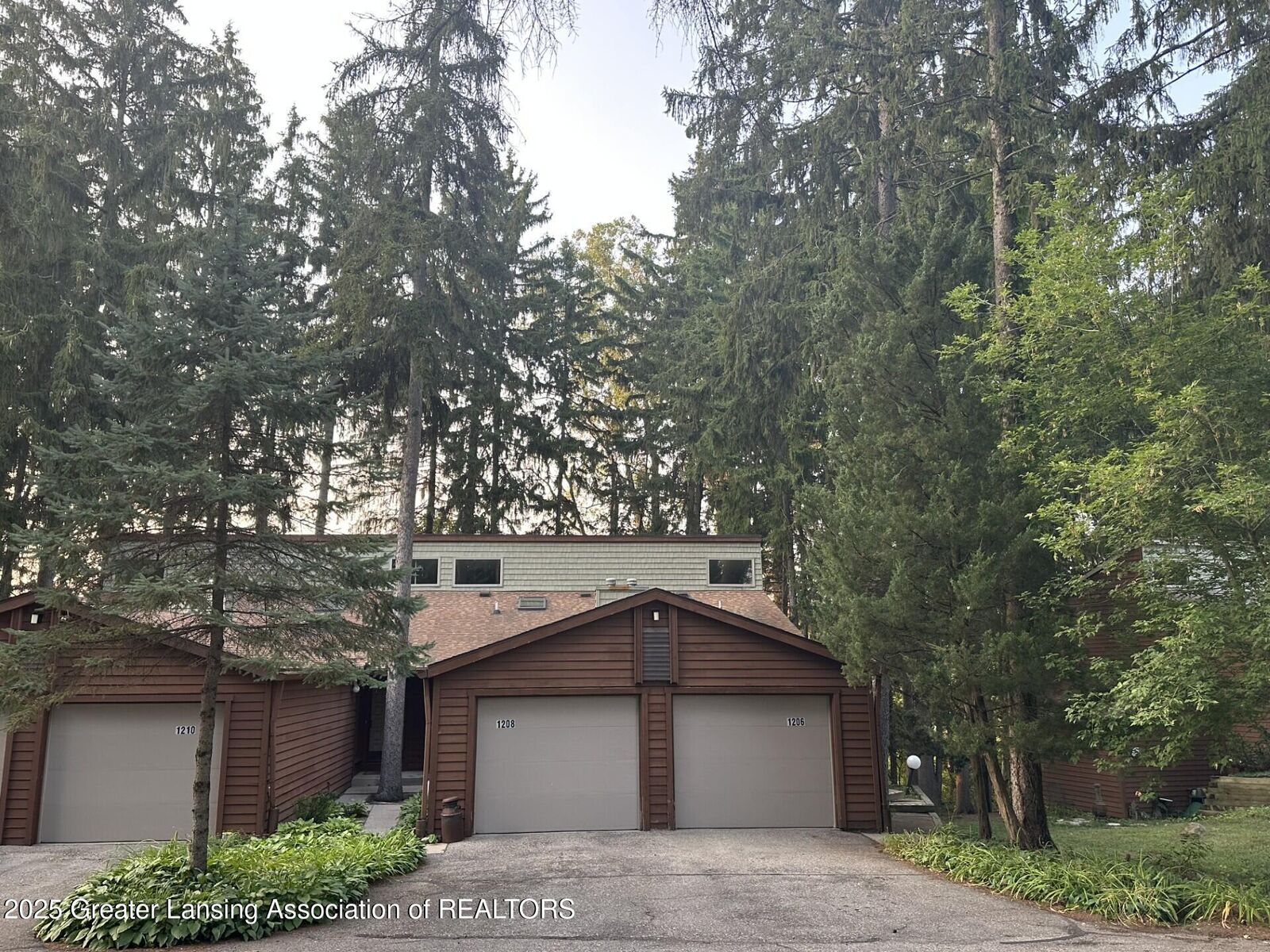 Property Photo: 1206 Academic Way MI 48840