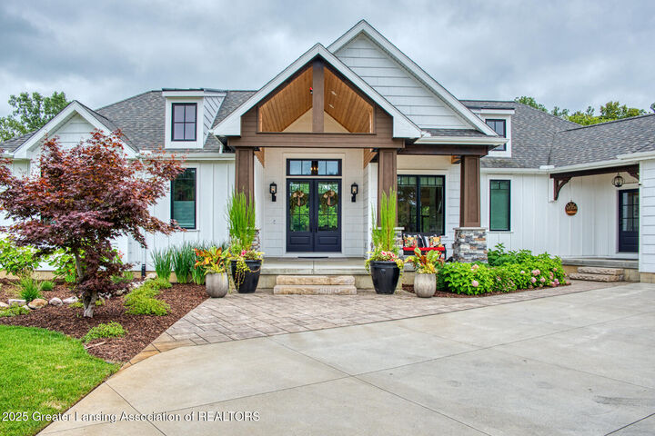 Property Photo: 1015 Lakeside Drive MI 48867