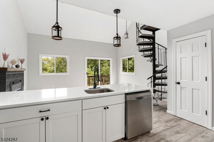 Property Photo: 6 Steamboat Dr 2 NJ 07462