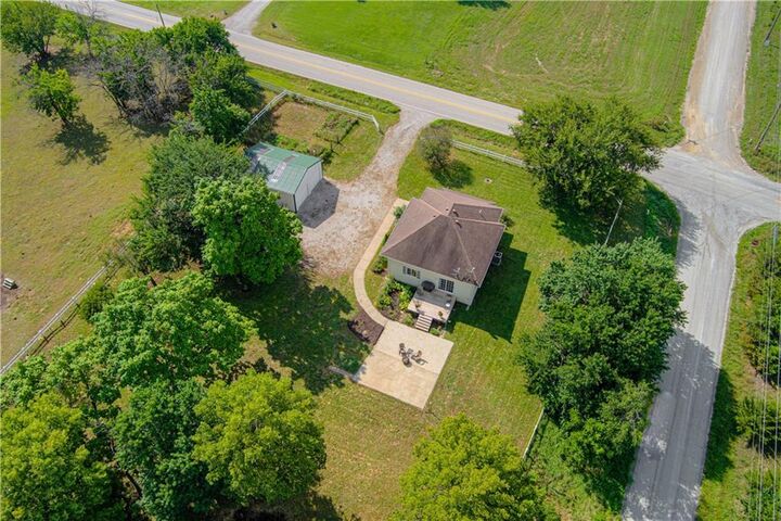 32601 Harmony Road  Paola KS 66071 photo