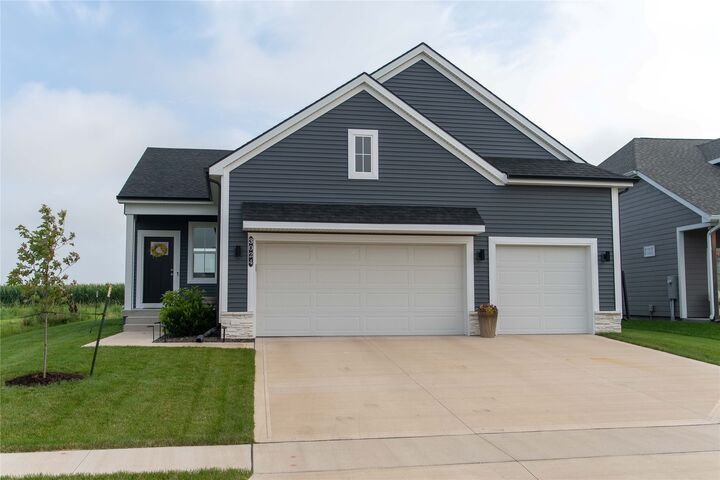 3024 Bluebell Lane  Pella IA 50219 photo