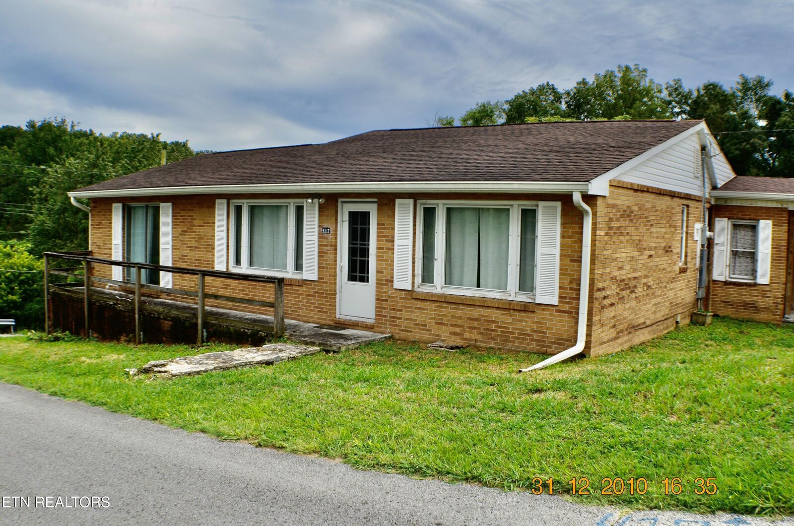 Property Photo:  417 E Rockwood St. St  TN 37854 