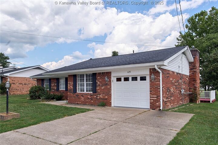 Property Photo: 125 Woodland Forest WV 25123