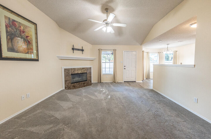 Property Photo:  10609 Elkridge Avenue  TX 79423 