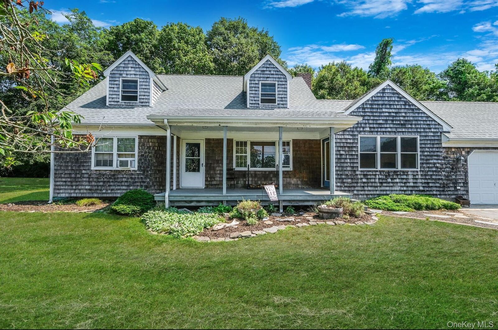 Property Photo: 295 Willow Terrace Lane NY 11957