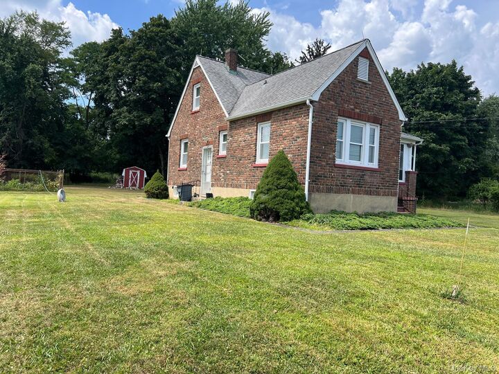 Property Photo:  25 Wayne Avenue  NY 10993 
