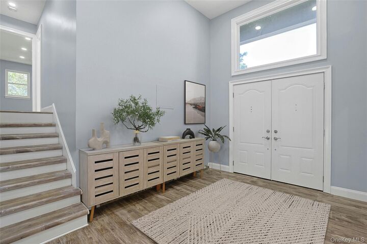 Property Photo:  31 Magnolia Road  NY 10510 