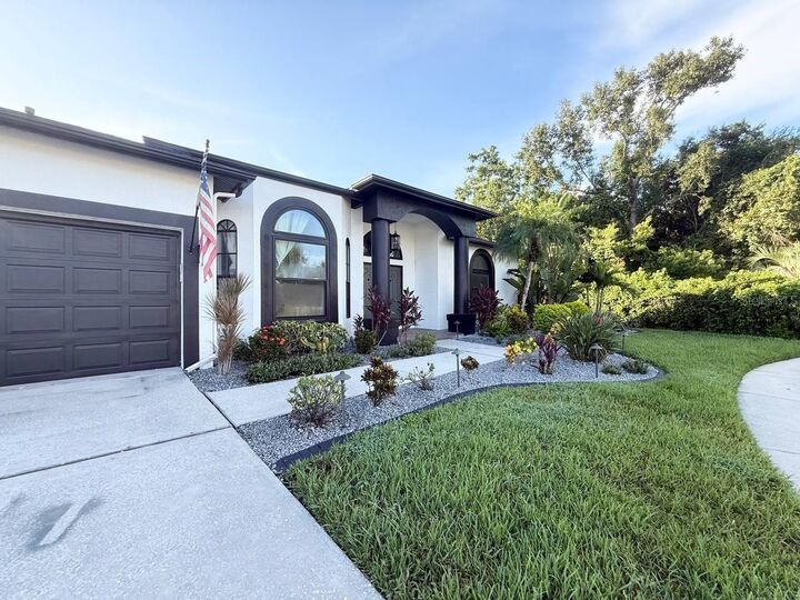 Property Photo: 28412 Great Bend Place FL 33543