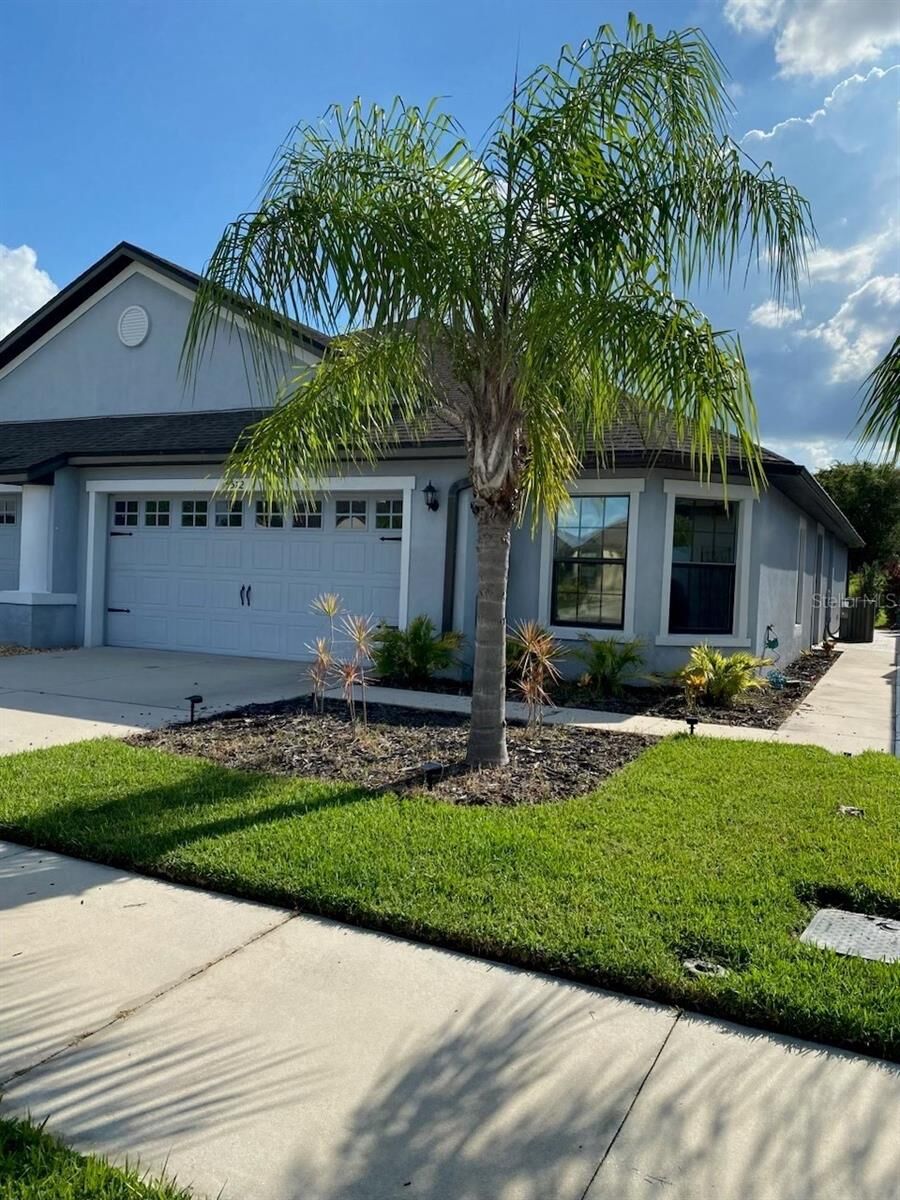 Property Photo: 5572 Maggiore Boulevard FL 33805