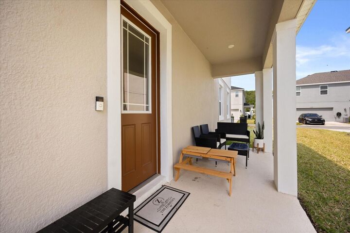 Property Photo: 7744 Clove Hitch Way FL 32832