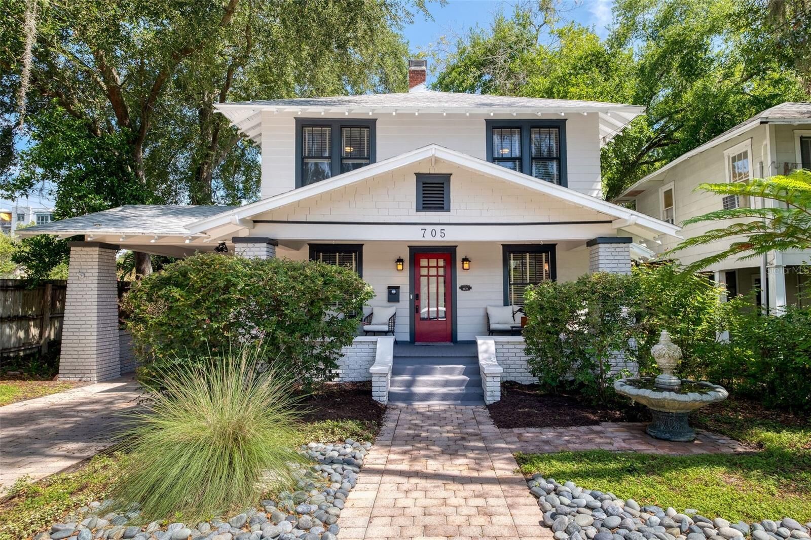 Property Photo:  705 E Pine Street  FL 32801 