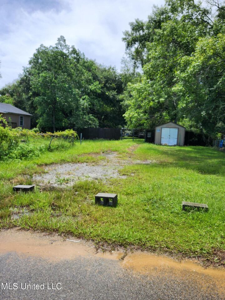Property Photo:  4307 Dunham Street  MS 39567 