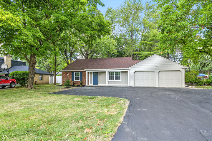 Property Photo: 728 E Main Street IN 46032