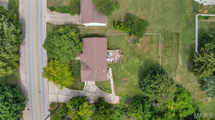 Property Photo:  120 Sycamore Street  IL 62234 