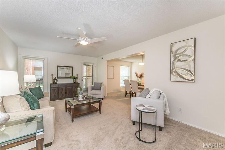 Property Photo: 508 Coeur De Royale Drive 203 MO 63141