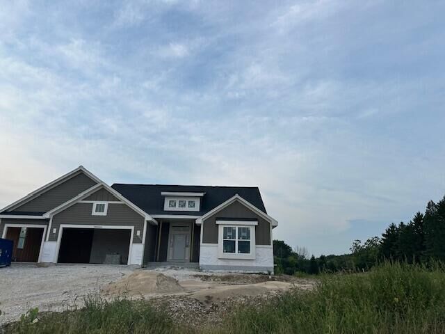 Property Photo:  N59w25834 Autumn Ct  WI 53079 