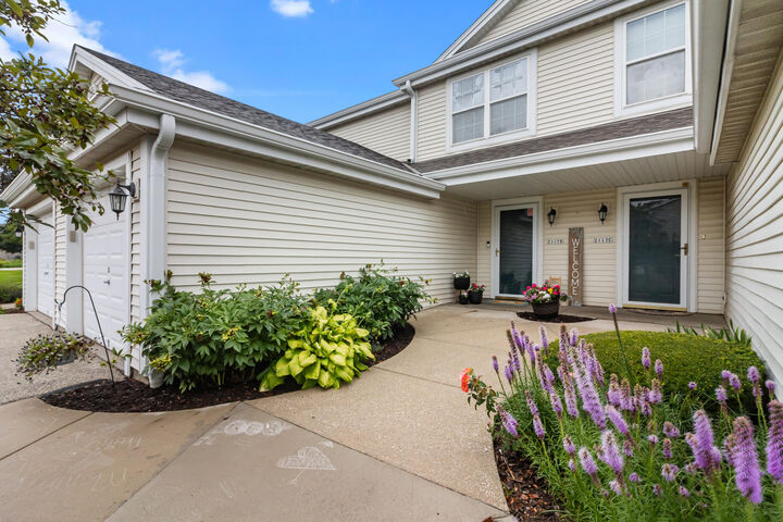 Property Photo:  2117 E Broadway - B  WI 53186 