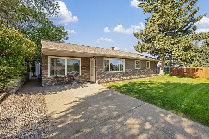 Property Photo:  407 E Indiana Street  SD 57701 