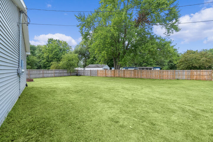 Property Photo: 820 Emory Street MI 49329