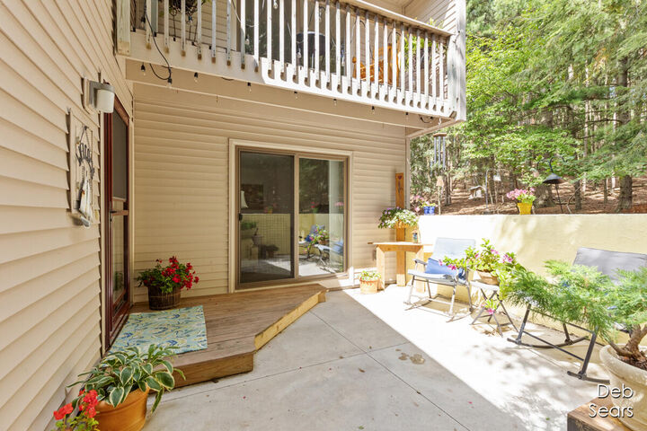 Property Photo: 17542 Parkwood MI 49456
